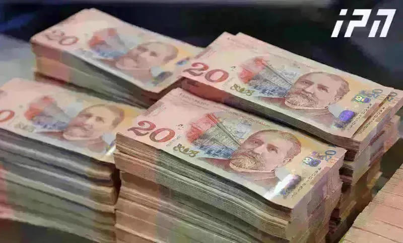 Новый официальный курс доллара - 2.6195 лари
