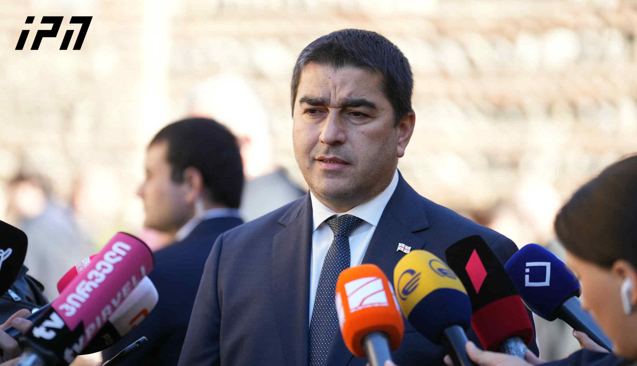შალვა პაპუაშვილი კითხვაზე: მოიწვევენ თუ არა მორიგ არჩევნებზე ეუთო/ოდირის მისიას - მნიშვნელოვანია, 2028 წლამდე ეუთოს საპარლამენტო ასამბლეამ აღიდგინოს ხალხის თვალში ნდობა, რათა გვჯეროდეს, რომ ისინი გაუძლებენ ზეწოლას და არ გააყალბებენ საკუთარ ანგარიშს