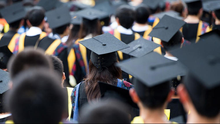 Students with suspended status are granted the right of mobility in case of refusal to restore status