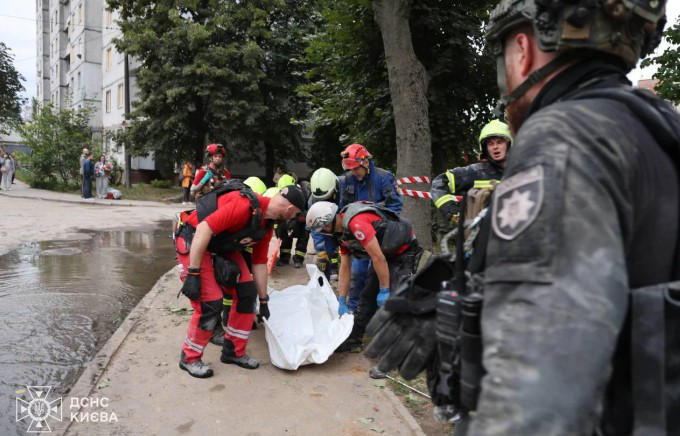 Число жертв российской атаки по Киеву возросло до 11 человек, пострадало - 46