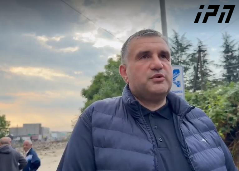 კახეთის სახელმწიფო რწმუნებული - დავიწყეთ შესაბამისი ობიექტებიდან მოსახლეობის ევაკუაცია, უსაფრთხოების მიზნით, დაკეტილია გზაჯვარედინები - წინასწარ შემიძლია ვთქვა, რომ ზარალი იქნება დიდი