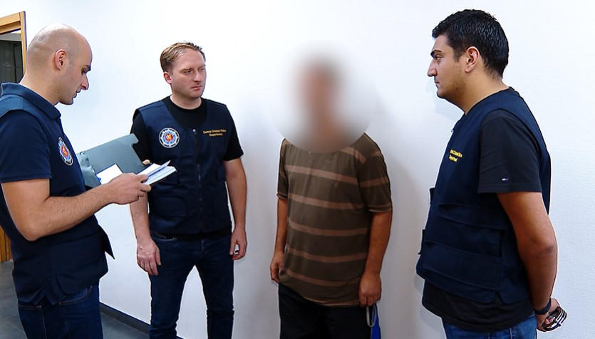 Law-enforcement officers have detained a father who, by using psychological and physical violence, forced his underage children to beg for alms in Tbilisi and appropriated the money they collected himself